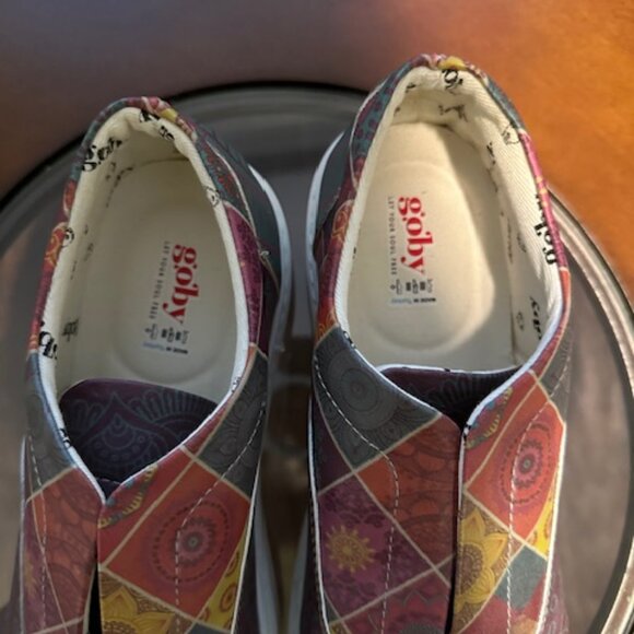 NWOT GOBY MULTI-COLOR PRINT HI-QUALITY FAUX LEATHER PLATFORM SNEAKERS - EU39 - Picture 2 of 4